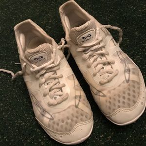 nfinity cheer shoes